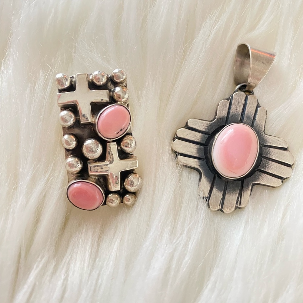 Authentic Chimney Butte pink conch pendant and ring set